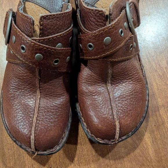 Brown and Black Leather Mules with Decorative Strap - Picture 4 of 12
